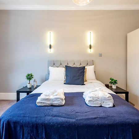 Large 1 Bedroom In Center Of London 3 Экстерьер фото