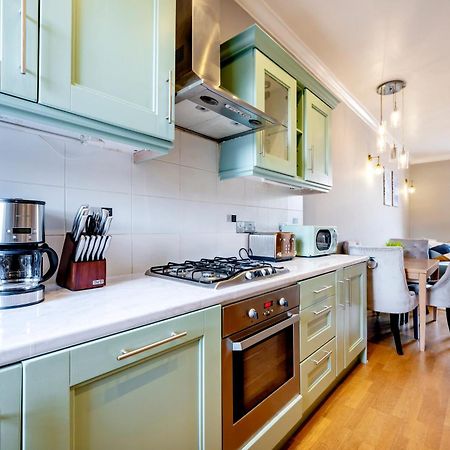 Large 1 Bedroom In Center Of London 3 Экстерьер фото