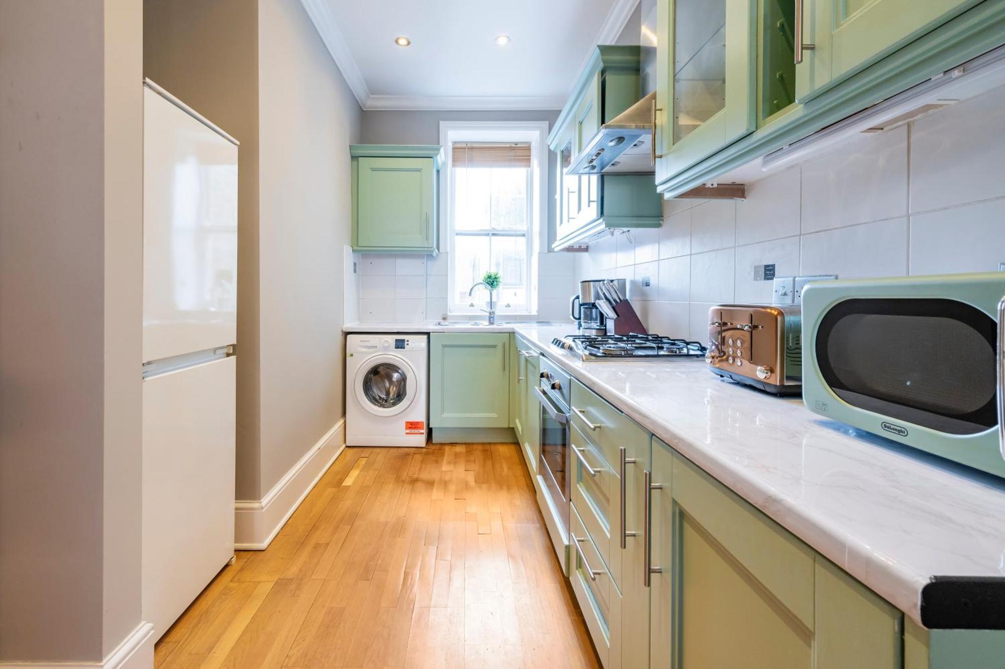 Large 1 Bedroom In Center Of London 3 Экстерьер фото
